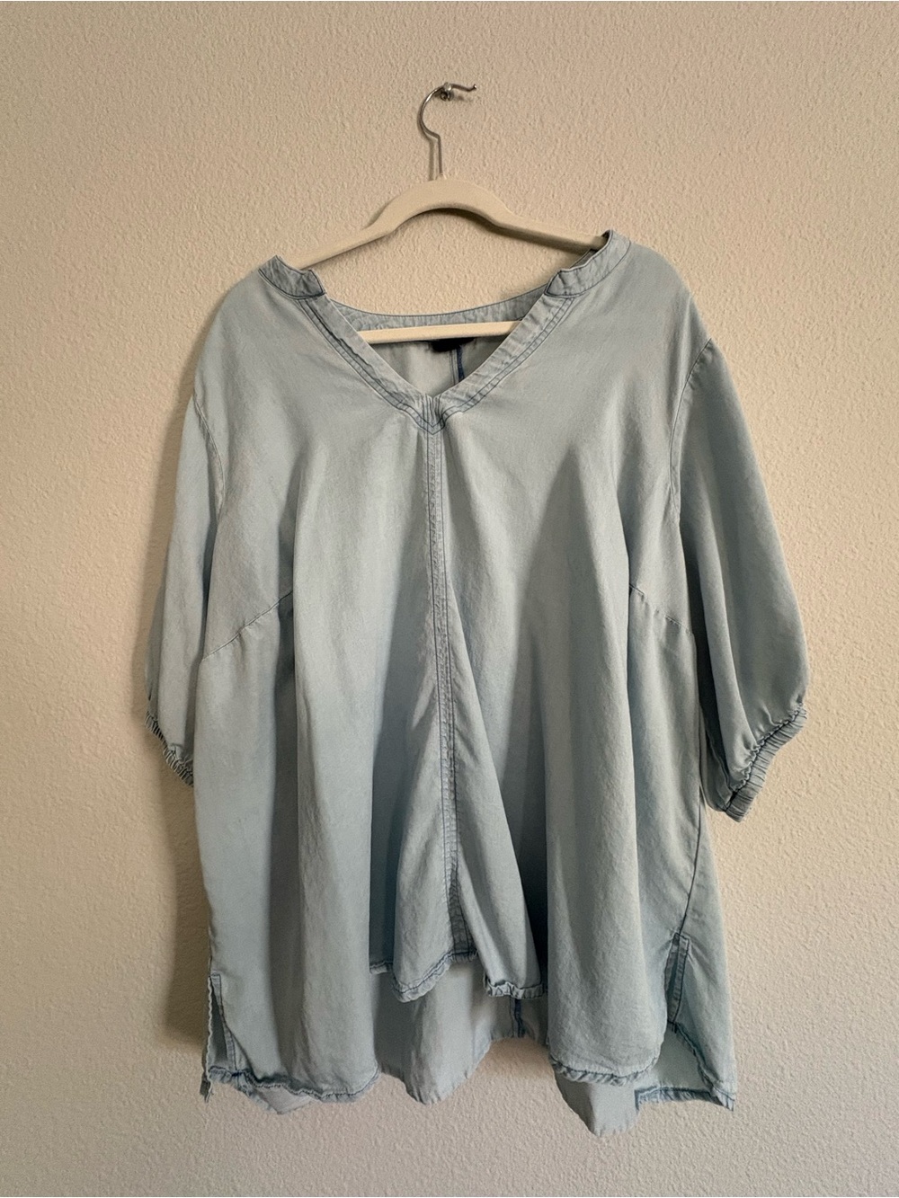 EUC torrid Light Blue V-Neck Relaxed Tunic 3 (22/24)